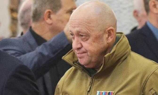 «Дурак пвошник»:военкор сообщил, что Пригожин выплатит ₽50 млн семьям погибших в ходе «марша вагнеровцев»