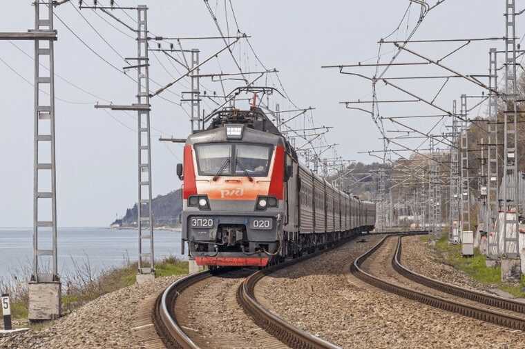 Дорога из Москвы в Петербург будет построена на деньги пенсионеров