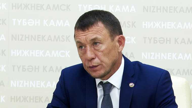 После раздачи жилья мигрантам глава Нижнекамского района подал в отставку